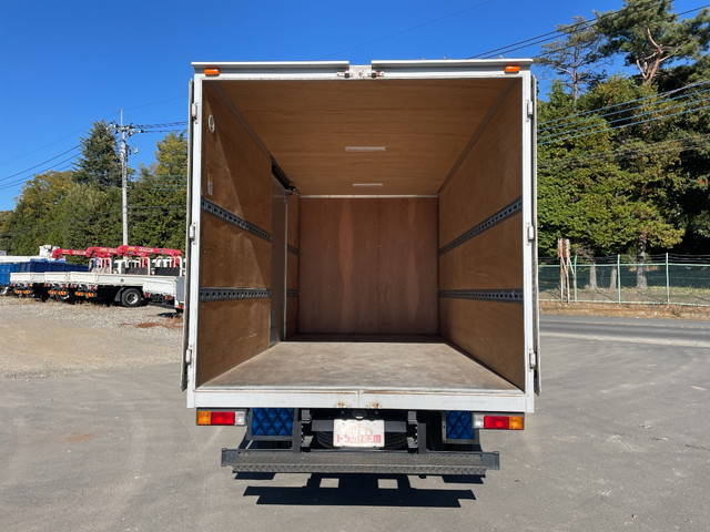 三菱ふそうキャンターアルミバン小型（2t・3t）[写真11]