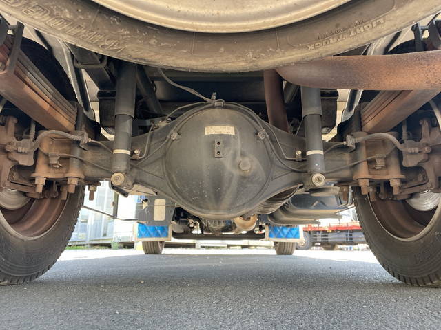 三菱ふそうキャンターアルミバン小型（2t・3t）[写真21]