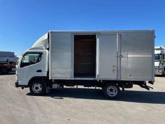 三菱ふそうキャンターアルミバン小型（2t・3t）[写真06]