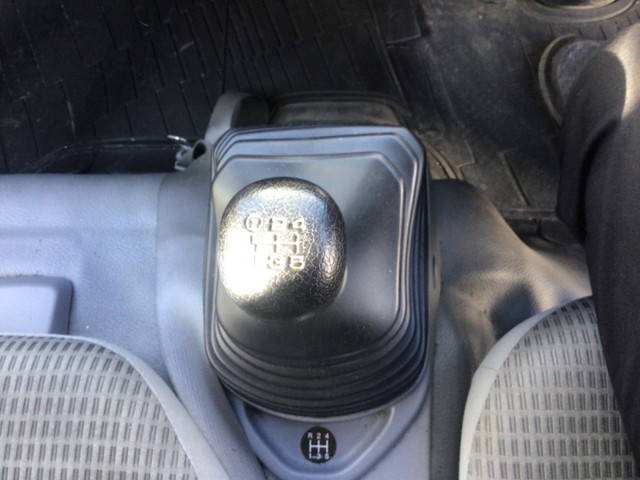 日野デュトロパネルバン小型（2t・3t）[写真22]