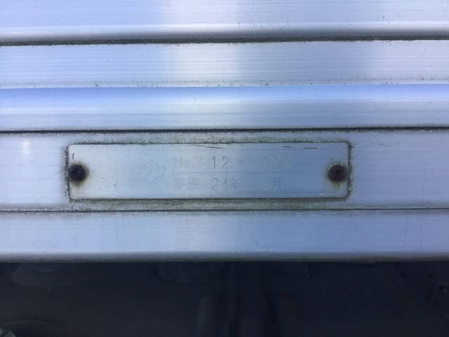 日野デュトロパネルバン小型（2t・3t）[写真09]