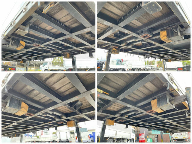 日野レンジャーコンテナ専用車増トン（6t・8t）[写真18]