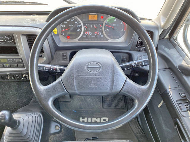 日野レンジャーコンテナ専用車増トン（6t・8t）[写真36]