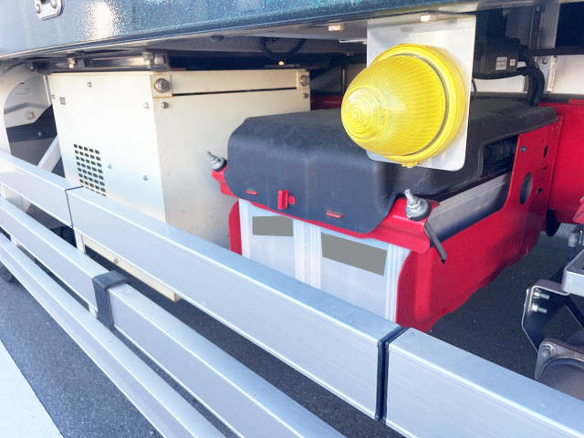 日野レンジャー冷蔵冷凍ウイング増トン（6t・8t）[写真19]