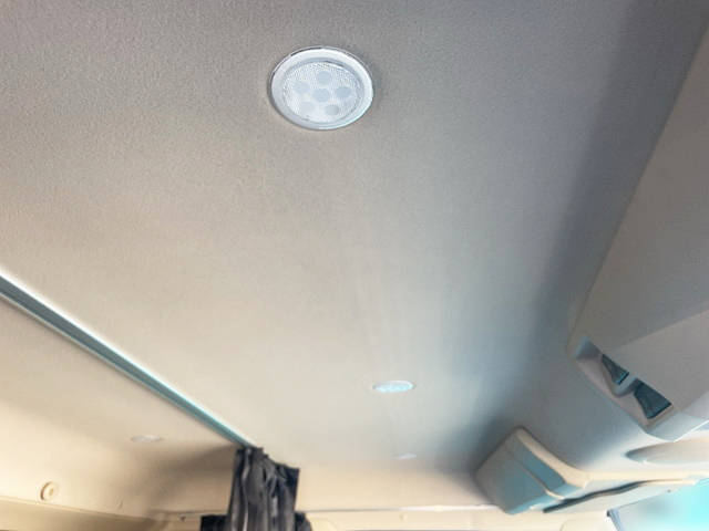 日野レンジャー冷蔵冷凍ウイング増トン（6t・8t）[写真32]