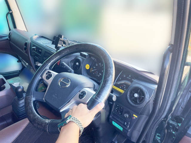 日野レンジャー冷蔵冷凍ウイング増トン（6t・8t）[写真35]