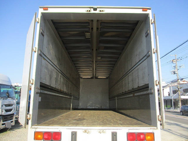 三菱ふそうスーパーグレートアルミウイング大型（10t）[写真12]