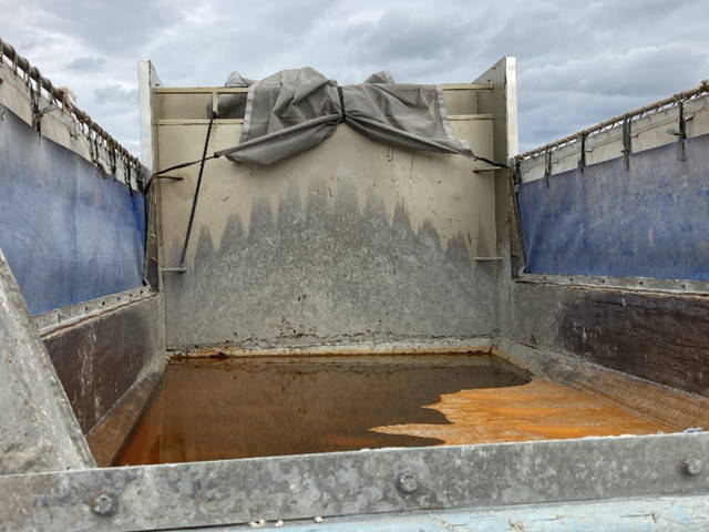 三菱ふそうスーパーグレートダンプ大型（10t）[写真10]