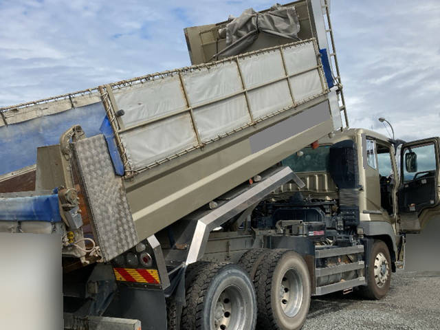 三菱ふそうスーパーグレートダンプ大型（10t）[写真02]