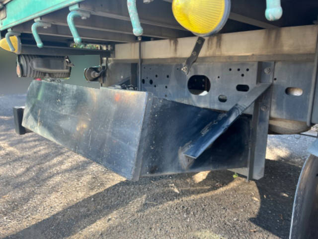 いすゞフォワードクレーン3段中型（4t）[写真22]