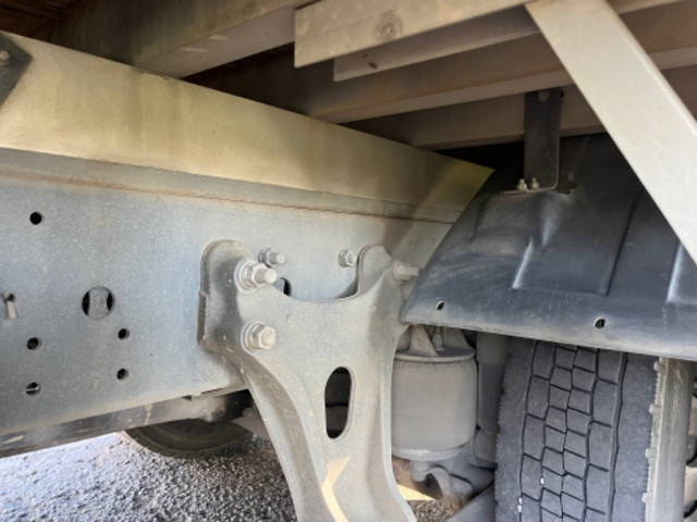 いすゞフォワードクレーン3段中型（4t）[写真24]