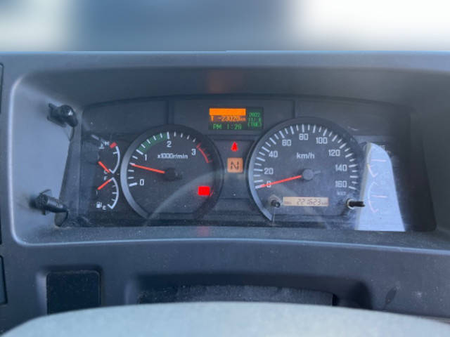 いすゞフォワードクレーン3段中型（4t）[写真32]