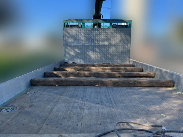 いすゞフォワードクレーン3段中型（4t）[写真07]