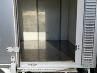 三菱ふそうキャンターアルミバン小型（2t・3t）[写真19]