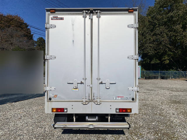 三菱ふそうキャンターアルミバン小型（2t・3t）[写真24]