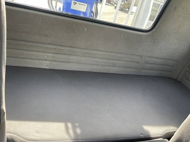 いすゞフォワードセルフクレーン3段中型（4t）[写真21]