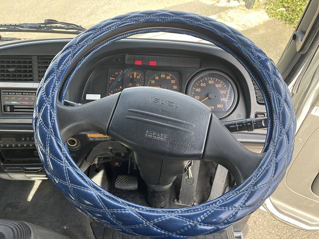 いすゞフォワードセルフクレーン3段中型（4t）[写真24]