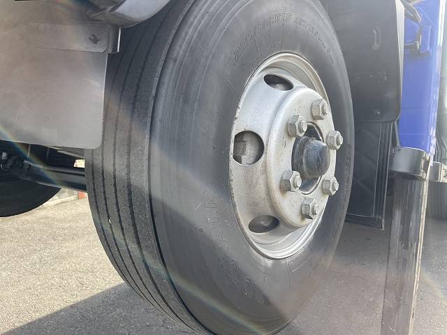 いすゞフォワードセルフクレーン3段中型（4t）[写真28]