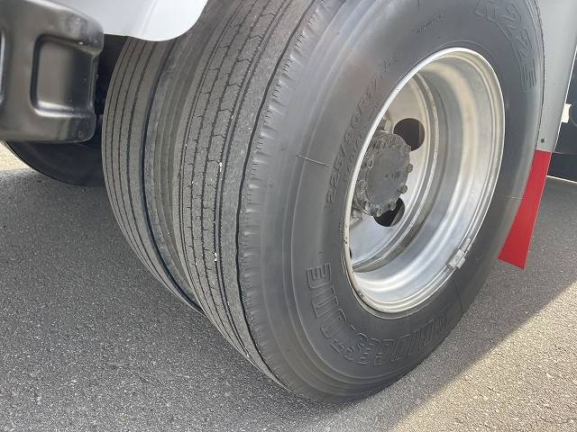 いすゞフォワードセルフクレーン3段中型（4t）[写真34]