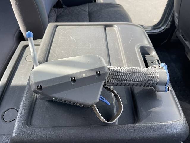 いすゞフォワードセルフクレーン3段中型（4t）[写真40]