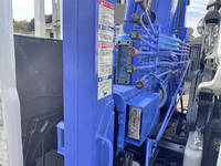 いすゞフォワードセルフクレーン3段中型（4t）[写真09]