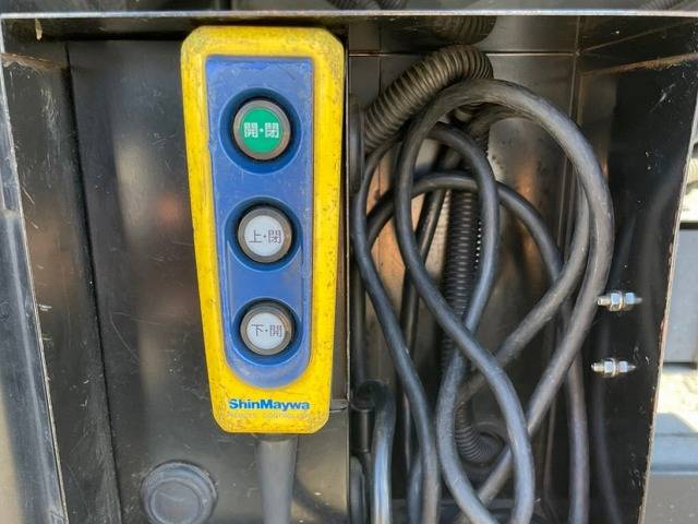 いすゞフォワードアルミブロック中型（4t）[写真13]