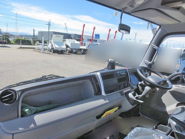 三菱ふそうキャンタークレーン5段小型（2t・3t）[写真13]