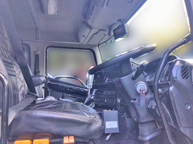 日野プロフィアダンプ大型（10t）[写真34]