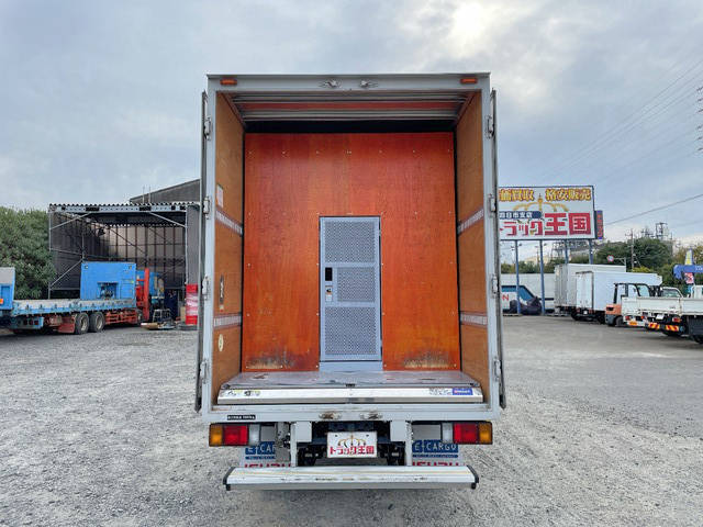いすゞエルフアルミバン小型（2t・3t）[写真10]