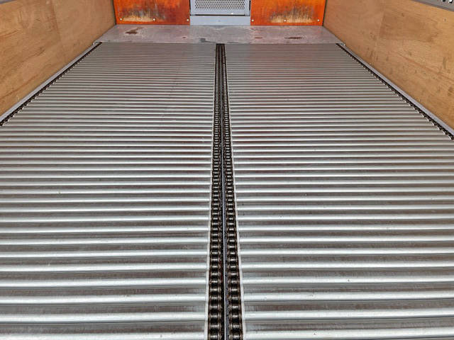 いすゞエルフアルミバン小型（2t・3t）[写真15]