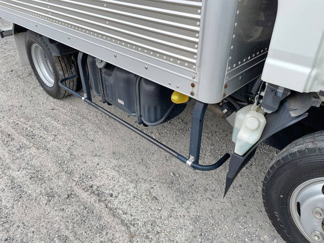 いすゞエルフアルミバン小型（2t・3t）[写真17]