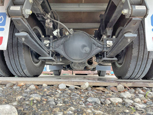 いすゞエルフアルミバン小型（2t・3t）[写真24]