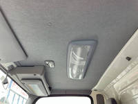 いすゞエルフアルミバン小型（2t・3t）[写真32]