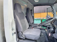 いすゞエルフアルミバン小型（2t・3t）[写真33]