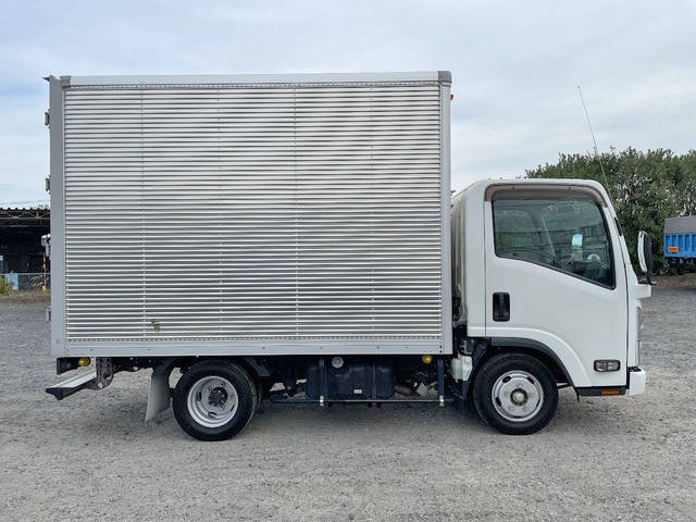いすゞエルフアルミバン小型（2t・3t）[写真06]