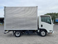 いすゞエルフアルミバン小型（2t・3t）[写真06]