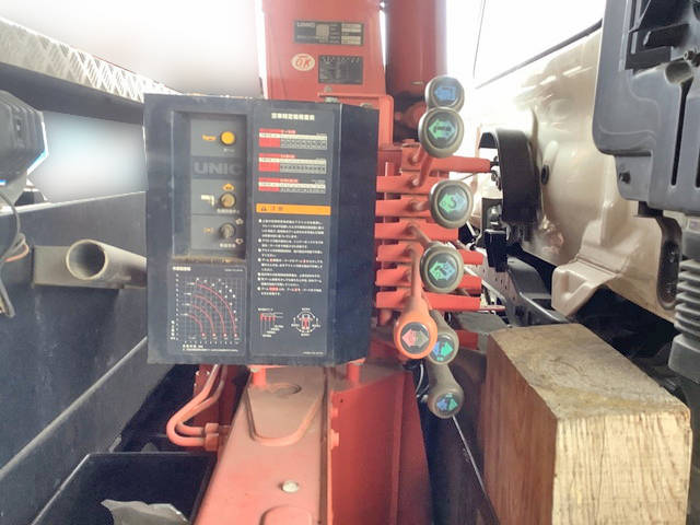 日野レンジャーセーフティクレーン4段中型（4t）[写真12]