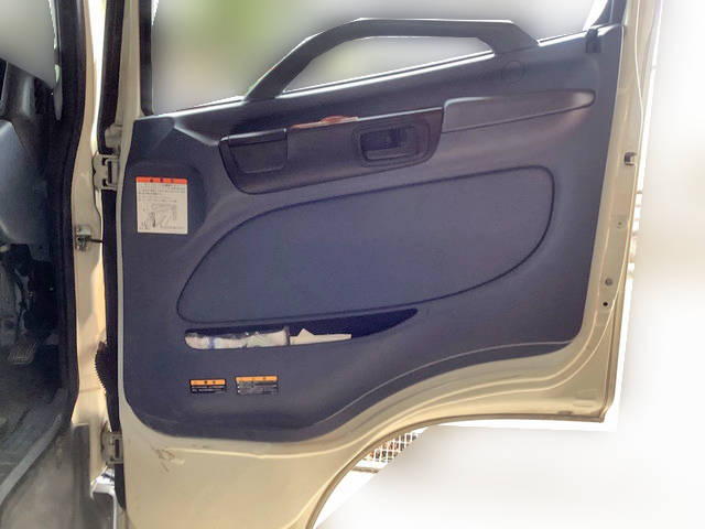 日野レンジャーセーフティクレーン4段中型（4t）[写真28]