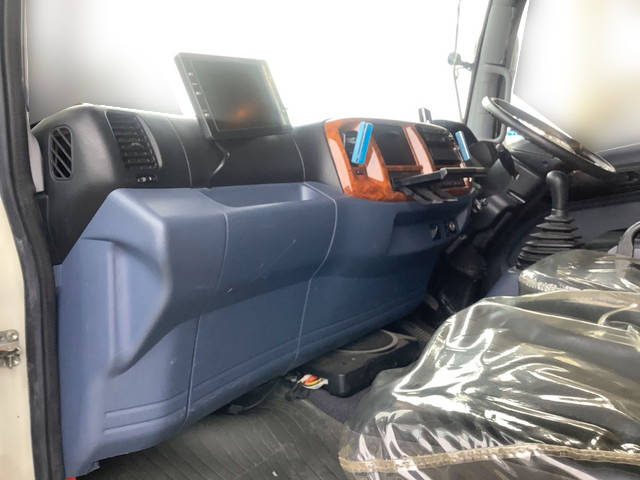 日野レンジャーセーフティクレーン4段中型（4t）[写真29]