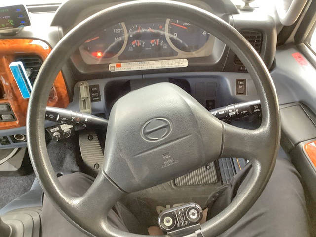 日野レンジャーセーフティクレーン4段中型（4t）[写真36]