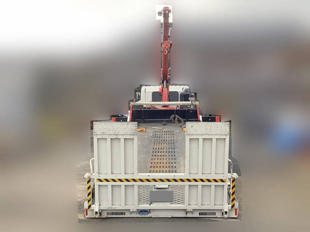 日野レンジャーセーフティクレーン4段中型（4t）[写真06]