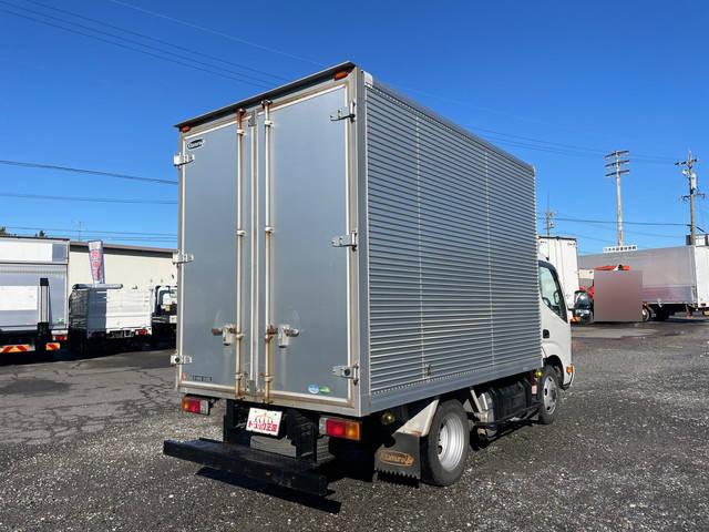 日野デュトロアルミバン小型（2t・3t）[写真02]