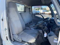 日野デュトロアルミバン小型（2t・3t）[写真29]