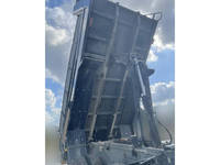 三菱ふそうスーパーグレートダンプ大型（10t）[写真13]