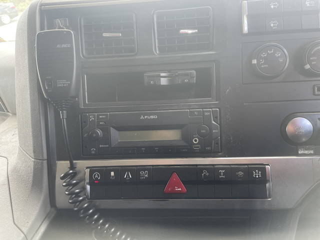 三菱ふそうスーパーグレートダンプ大型（10t）[写真30]