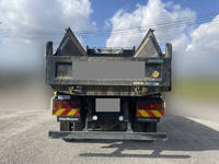 三菱ふそうスーパーグレートダンプ大型（10t）[写真07]