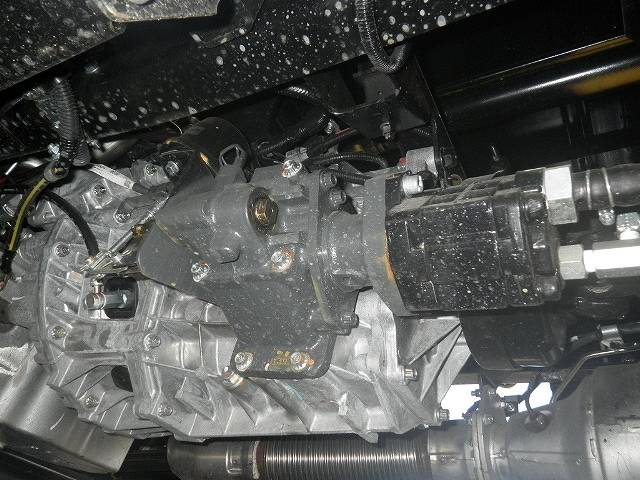 三菱ふそうキャンターセーフティローダー小型（2t・3t）[写真18]