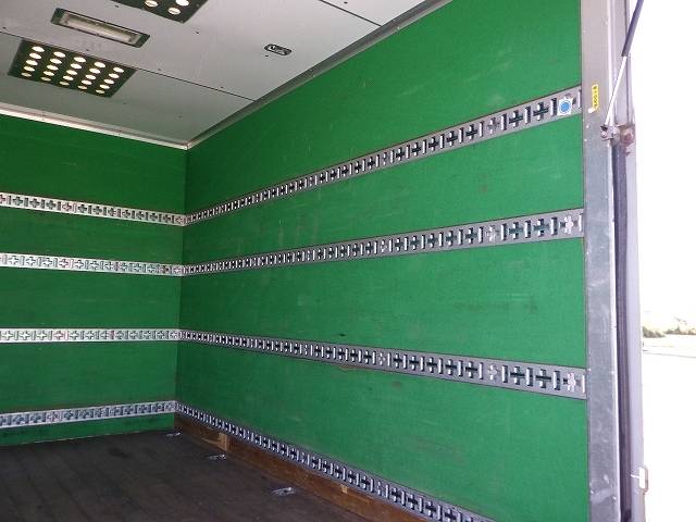 いすゞエルフアルミバン小型（2t・3t）[写真15]