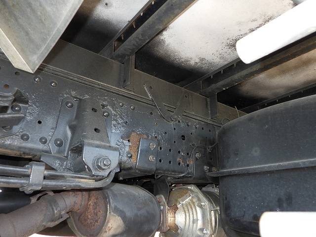 いすゞエルフアルミバン小型（2t・3t）[写真16]