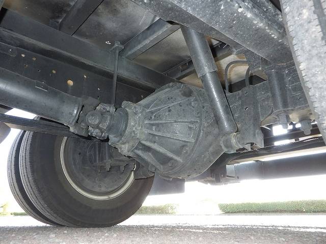 いすゞエルフアルミバン小型（2t・3t）[写真20]